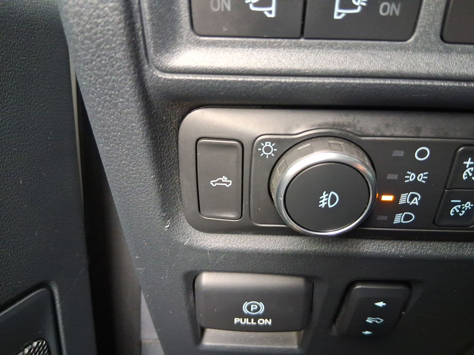 Used Car 2021 Ford F-150  Lariat For Sale Under $35,000 In Austin, Texas