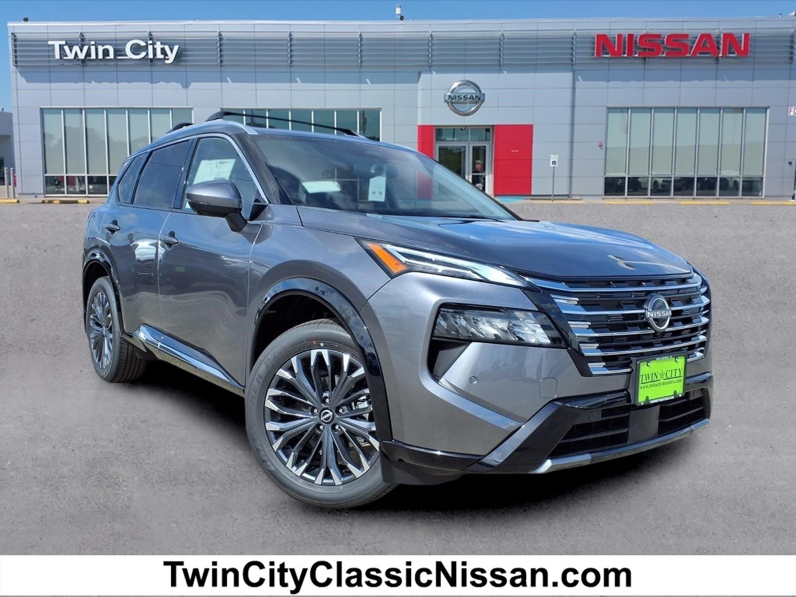 2026 Nissan Rogue Platinum AWD's photo