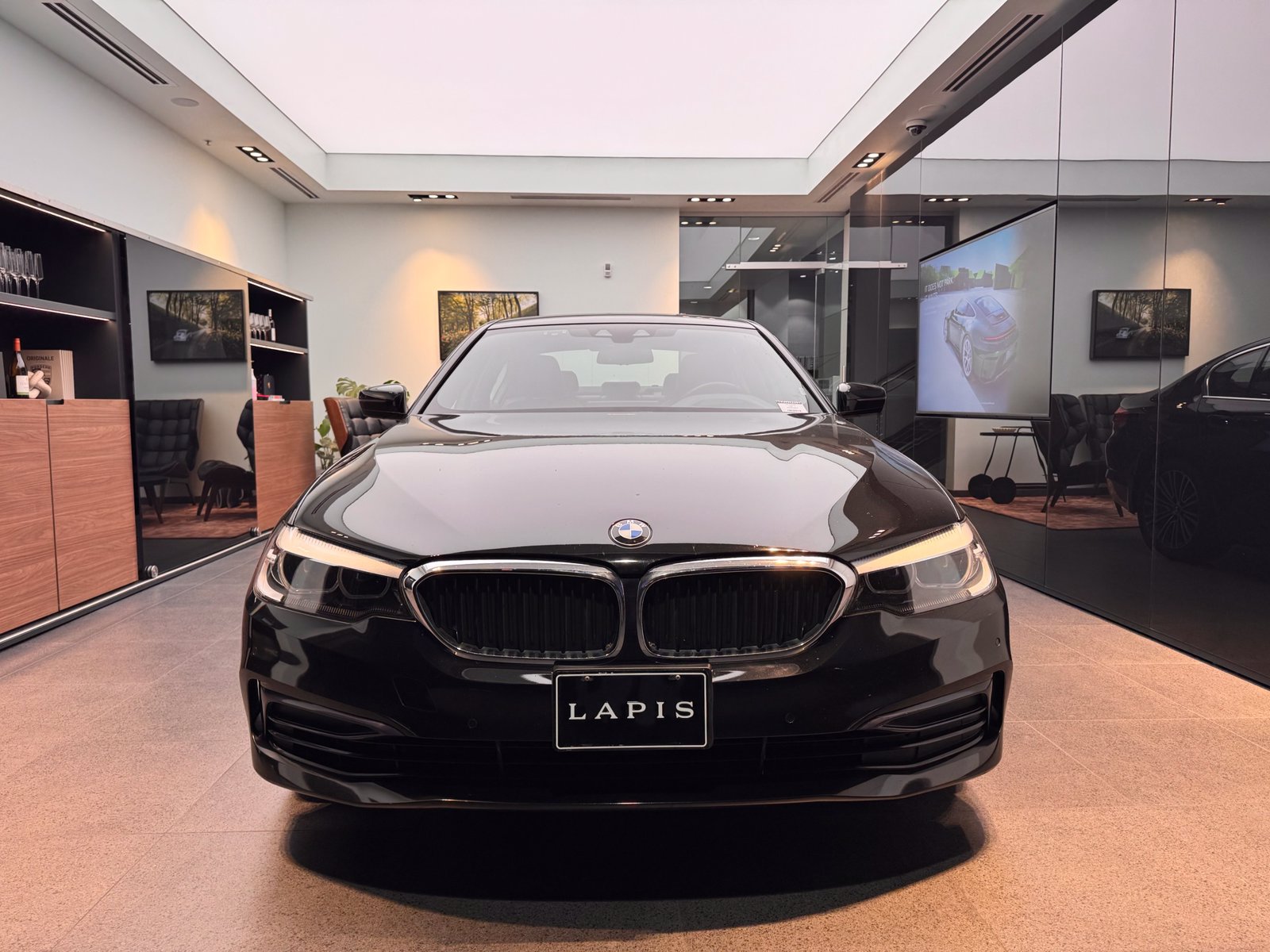2019 BMW 5 Series 540i — foto completa 2 de 8