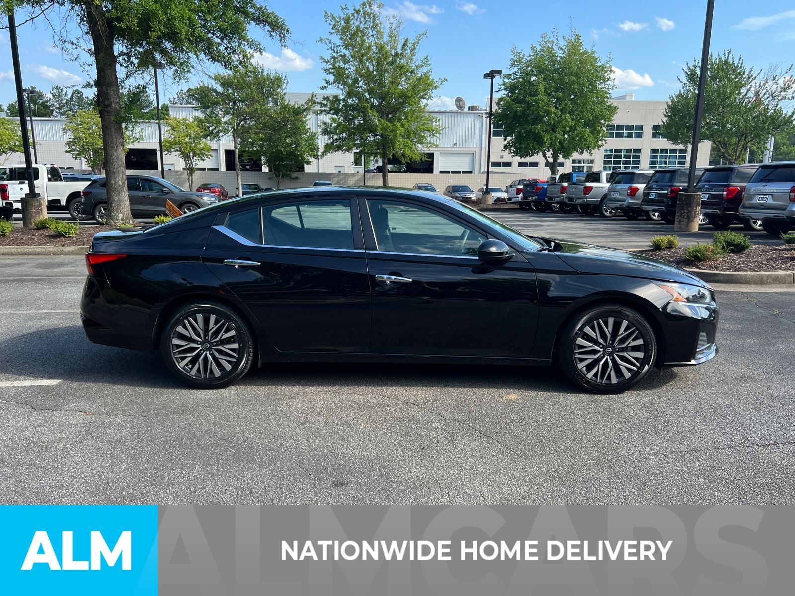 2023 Nissan Altima 2.5 SV photo 4