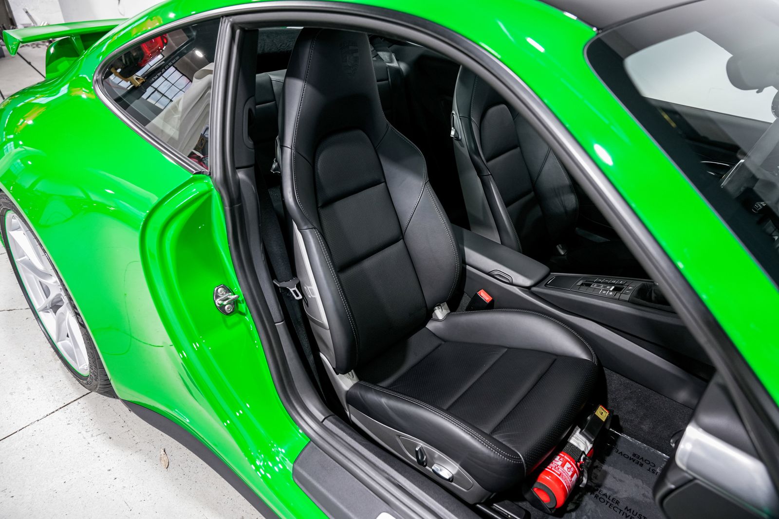 2014 Porsche 911 Carrera 4S — photo 29