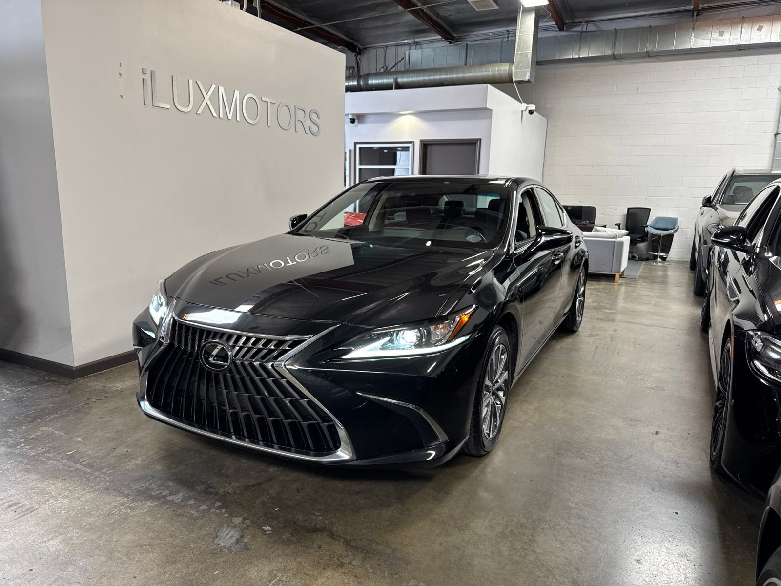 Black (Caviar) 2024 Lexus ES Sedan Front-Wheel Drive 8-Speed Automatic