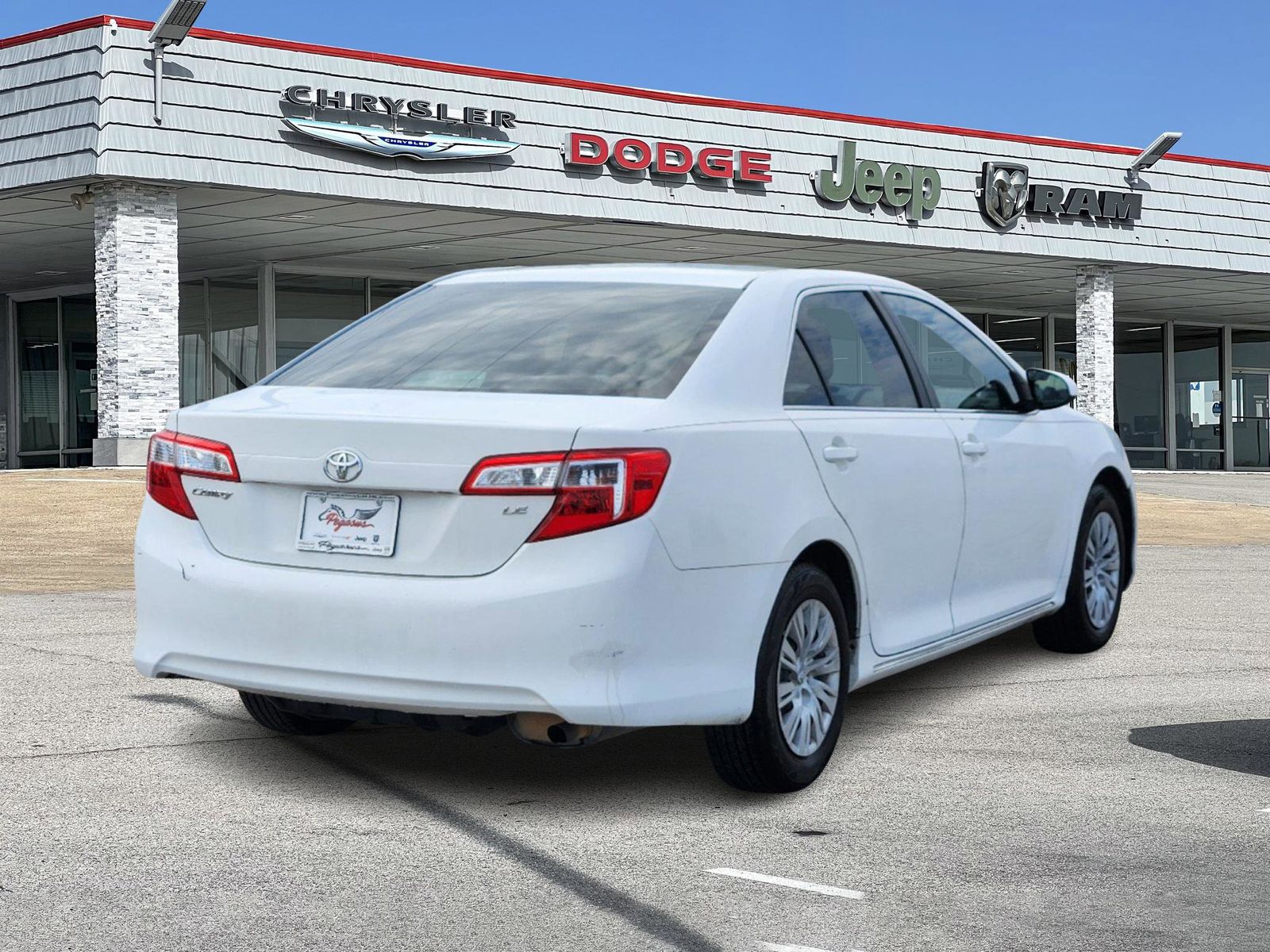 2012 Toyota Camry LE 4