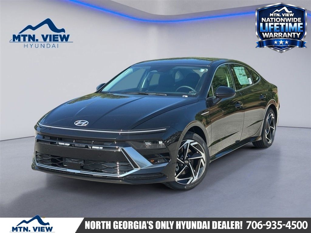 Abyss Black 2026 Hyundai Sonata Sedan Front-Wheel Drive 8-Speed Automatic