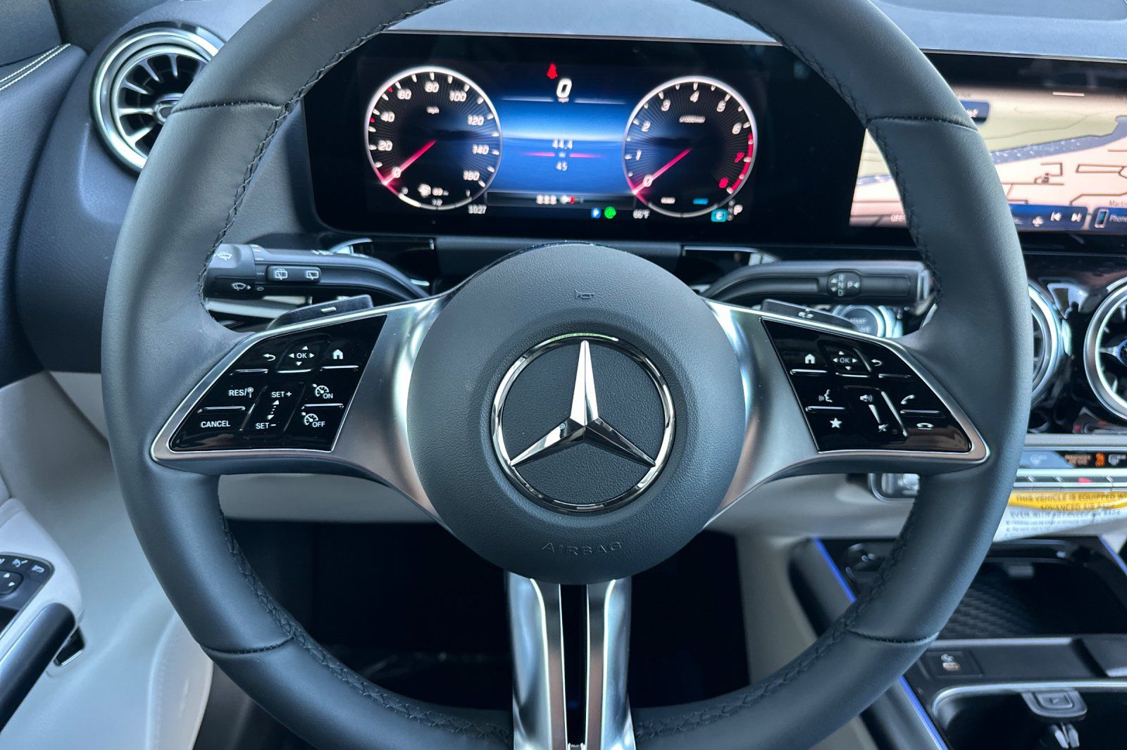 2025 Mercedes-Benz GLA GLA250 - Photo 29