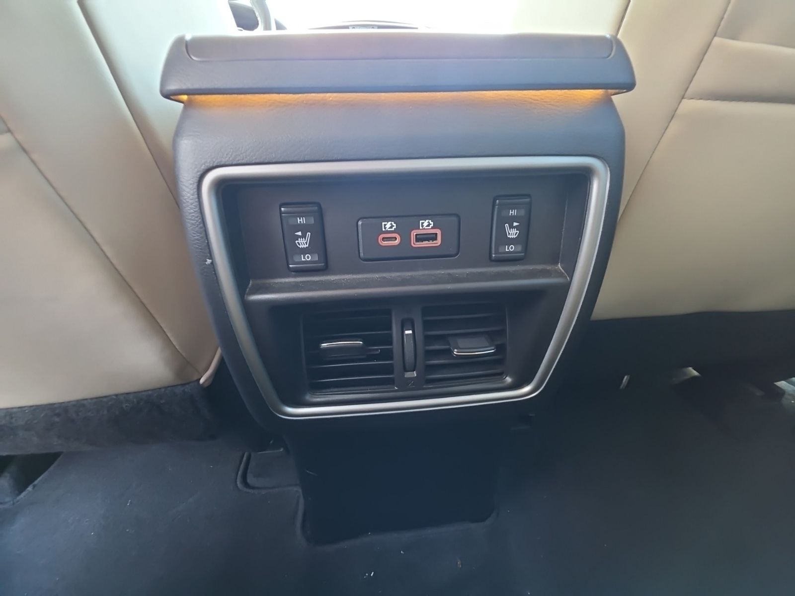 Used 2022 Brown Nissan Platinum image 19