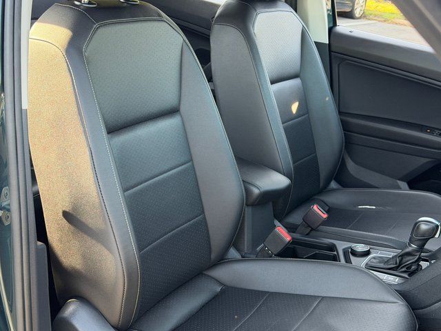Used 2019 Green Volkswagen 2.0T SE image 30