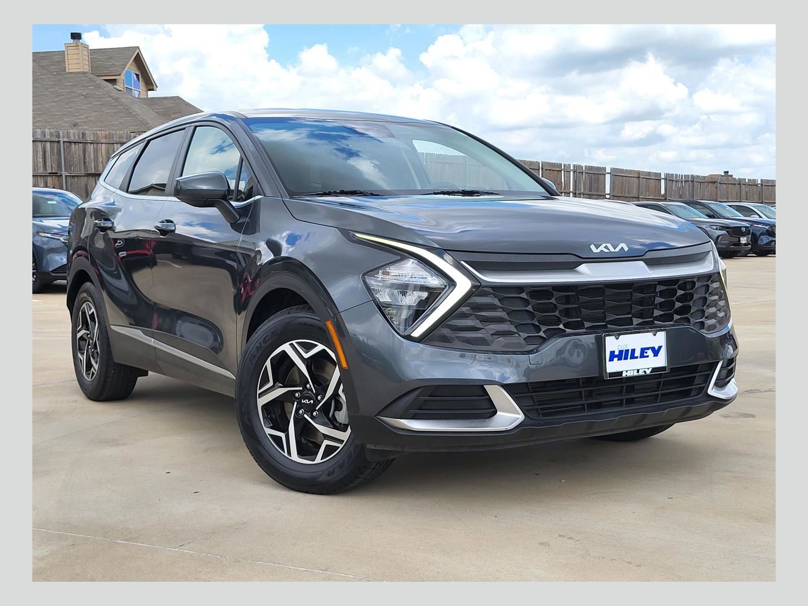 Gravity Gray 2023 Kia Sportage SUV / Crossover Front-Wheel Drive 8-Speed Automatic