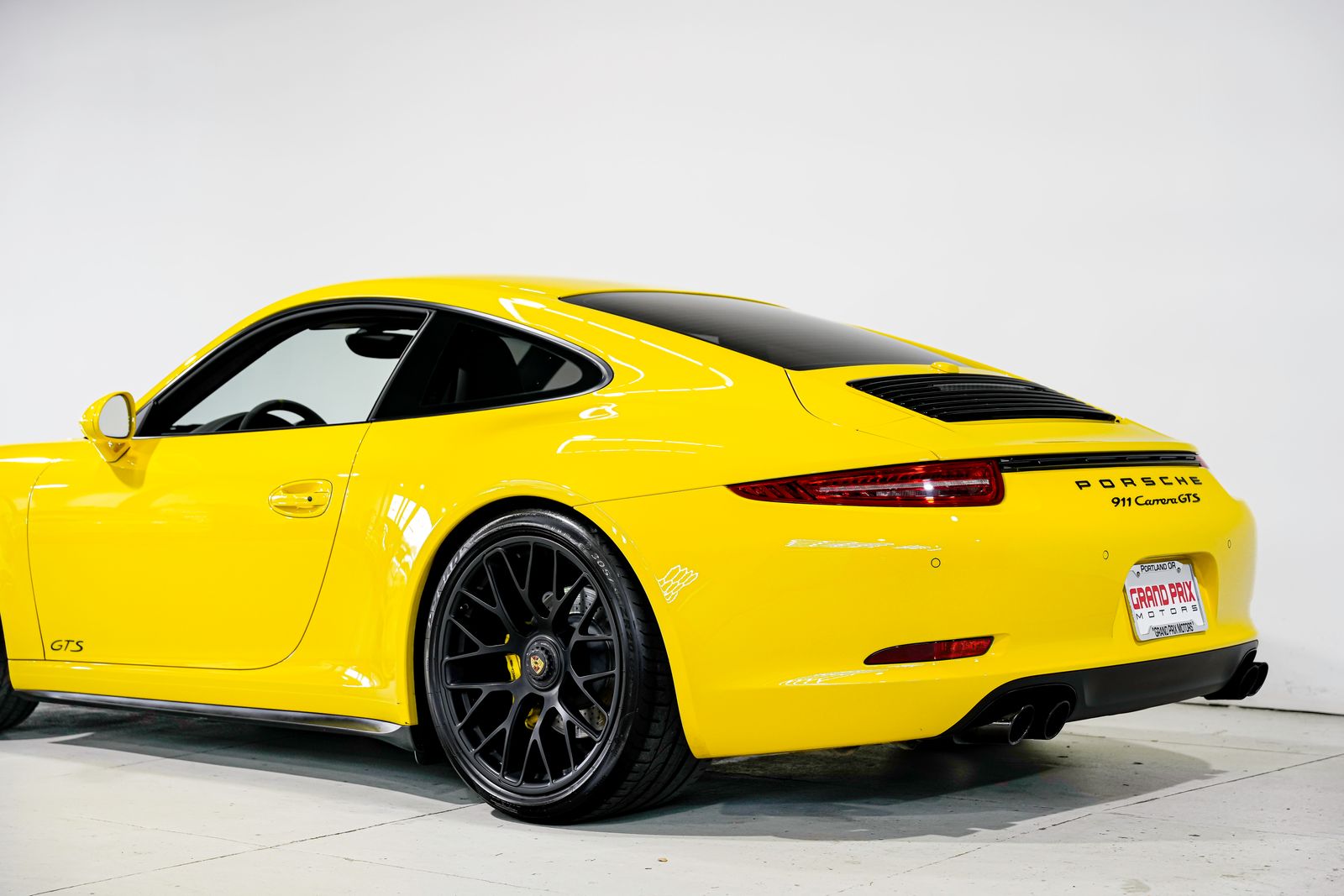 2015 Porsche 911 Carrera GTS — photo 35