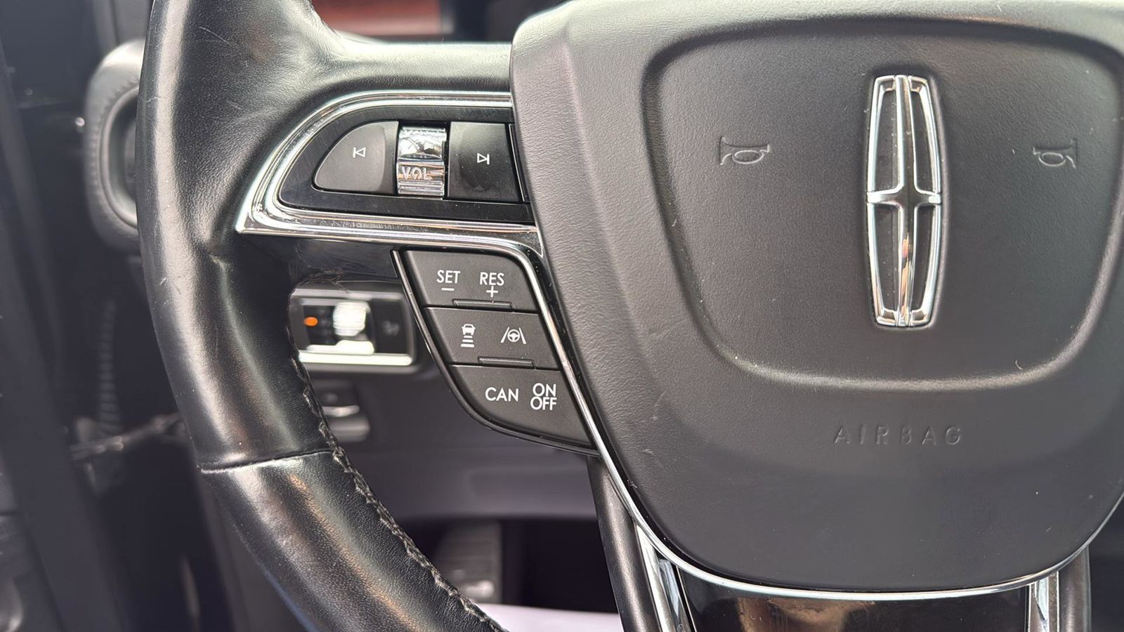 Used Car 2022 Lincoln Nautilus  Reserve For Sale Under $40,000 In Austin, Texas