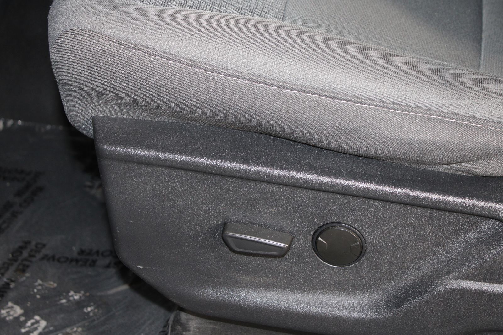 Used 2024  Ford XLT image 17