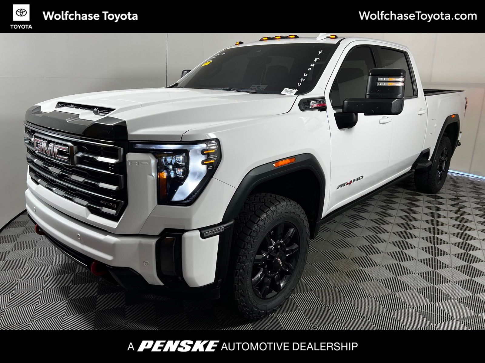 Thumbnail: 2024 GMC Sierra 2500 - 1