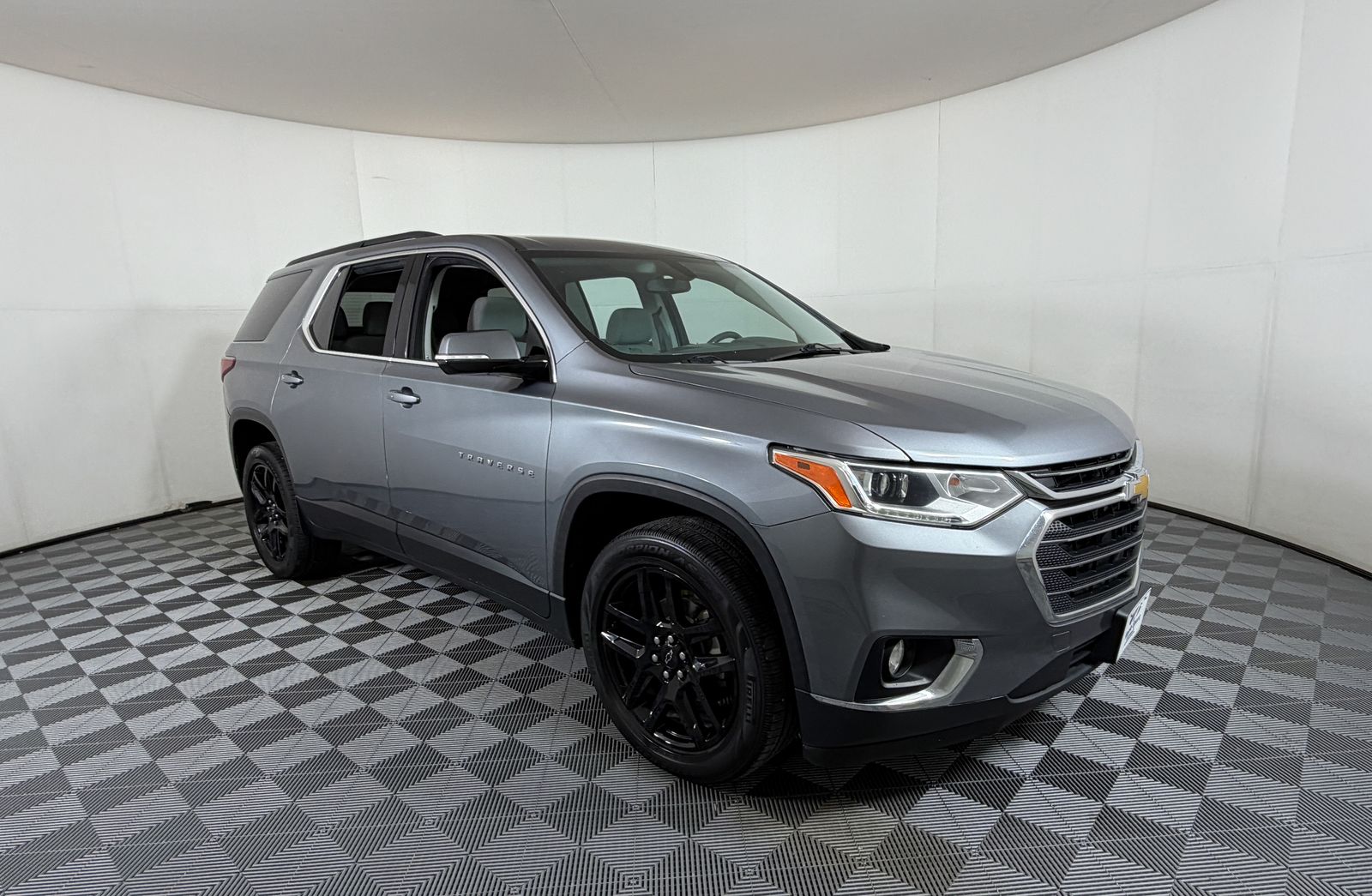 2019 Chevrolet Traverse LT Cloth FWD