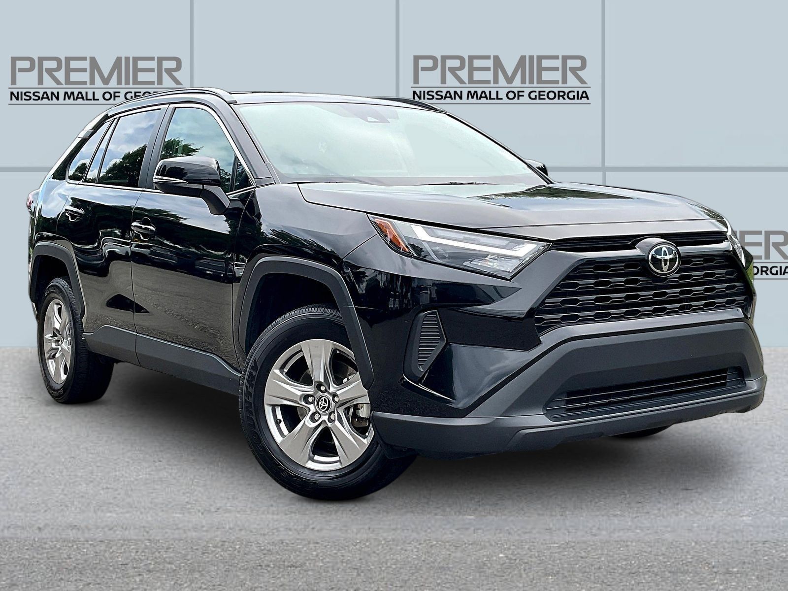 Used 2025 Black Toyota XLE image 3