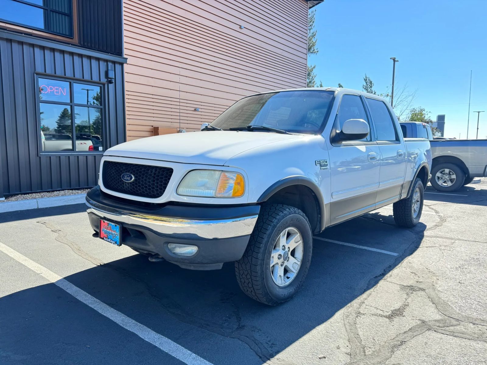 White 2003 Ford F-150 Pickup Truck Four-Wheel Drive 4-Speed Automatic Overdrive