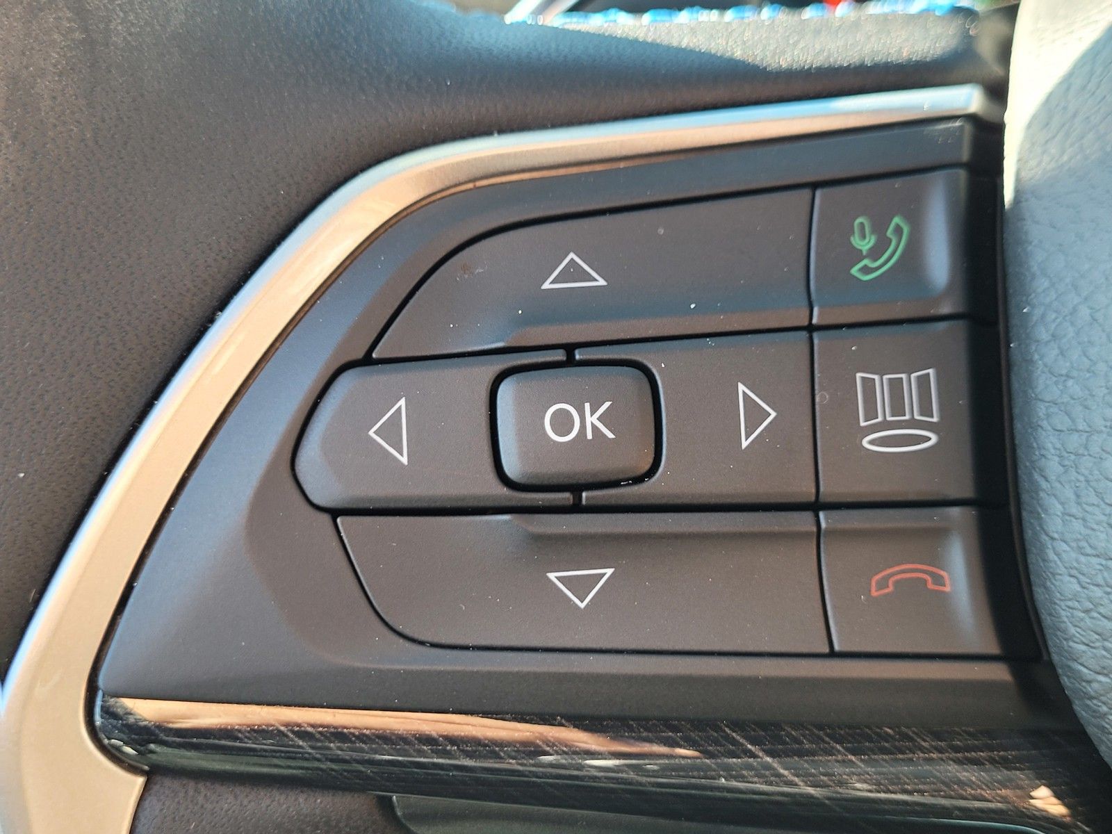 Used 2023 Black Jeep Trailhawk 4xe image 22