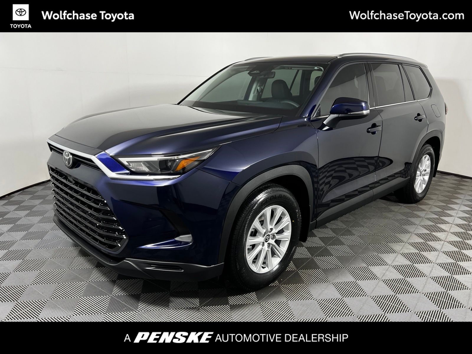 Blueprint 2026 Toyota Grand Highlander XLE AWD SUV / Crossover All-Wheel Drive 8-Speed Automatic