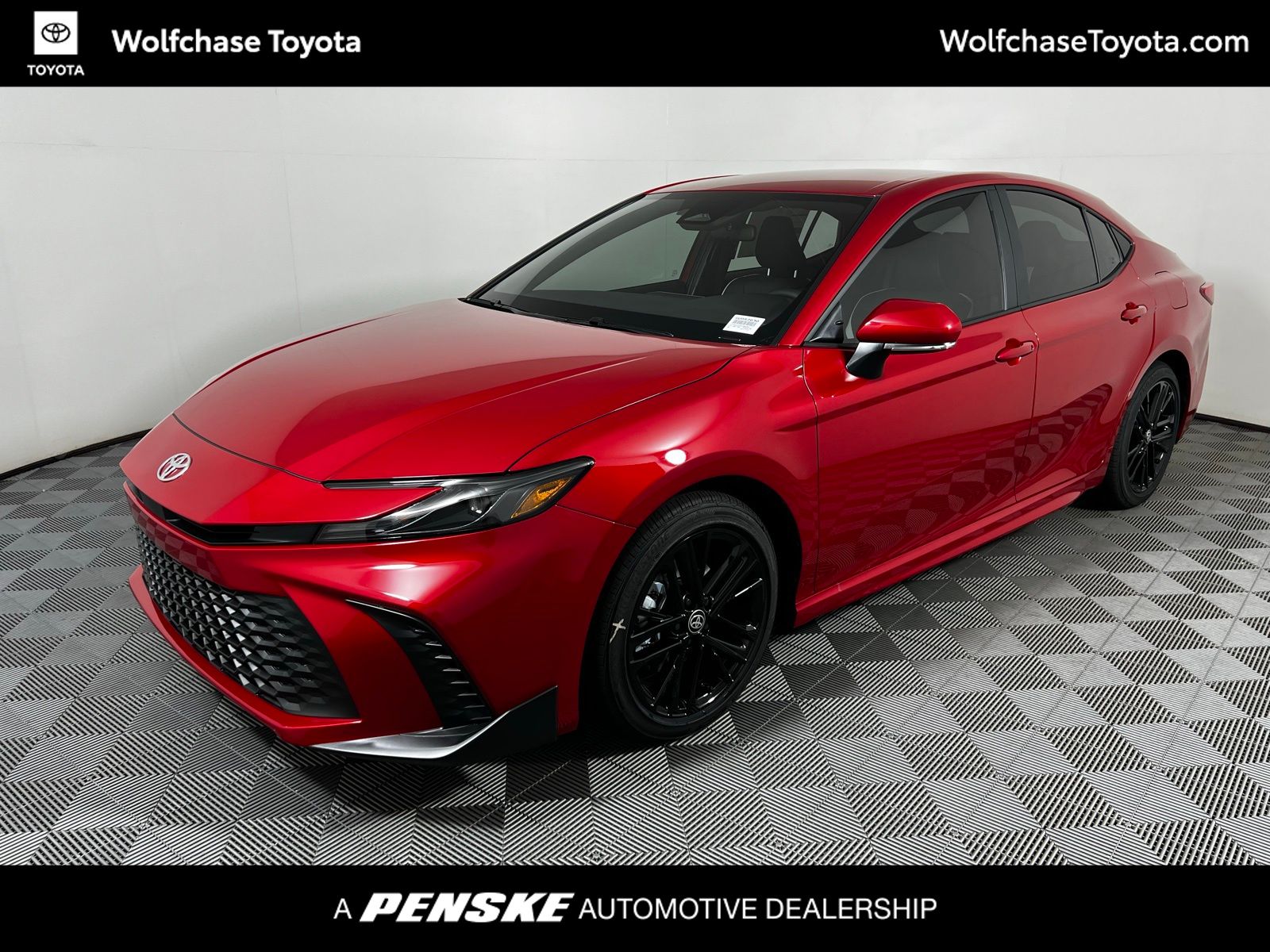 2025 Toyota Camry SE Hero Image
