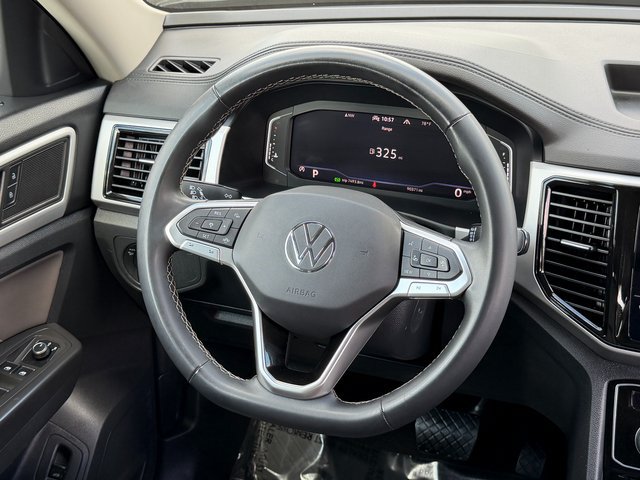 Used 2023 Pyrite Silver Metallic Volkswagen 3.6L V6 SE w/Technology image 4