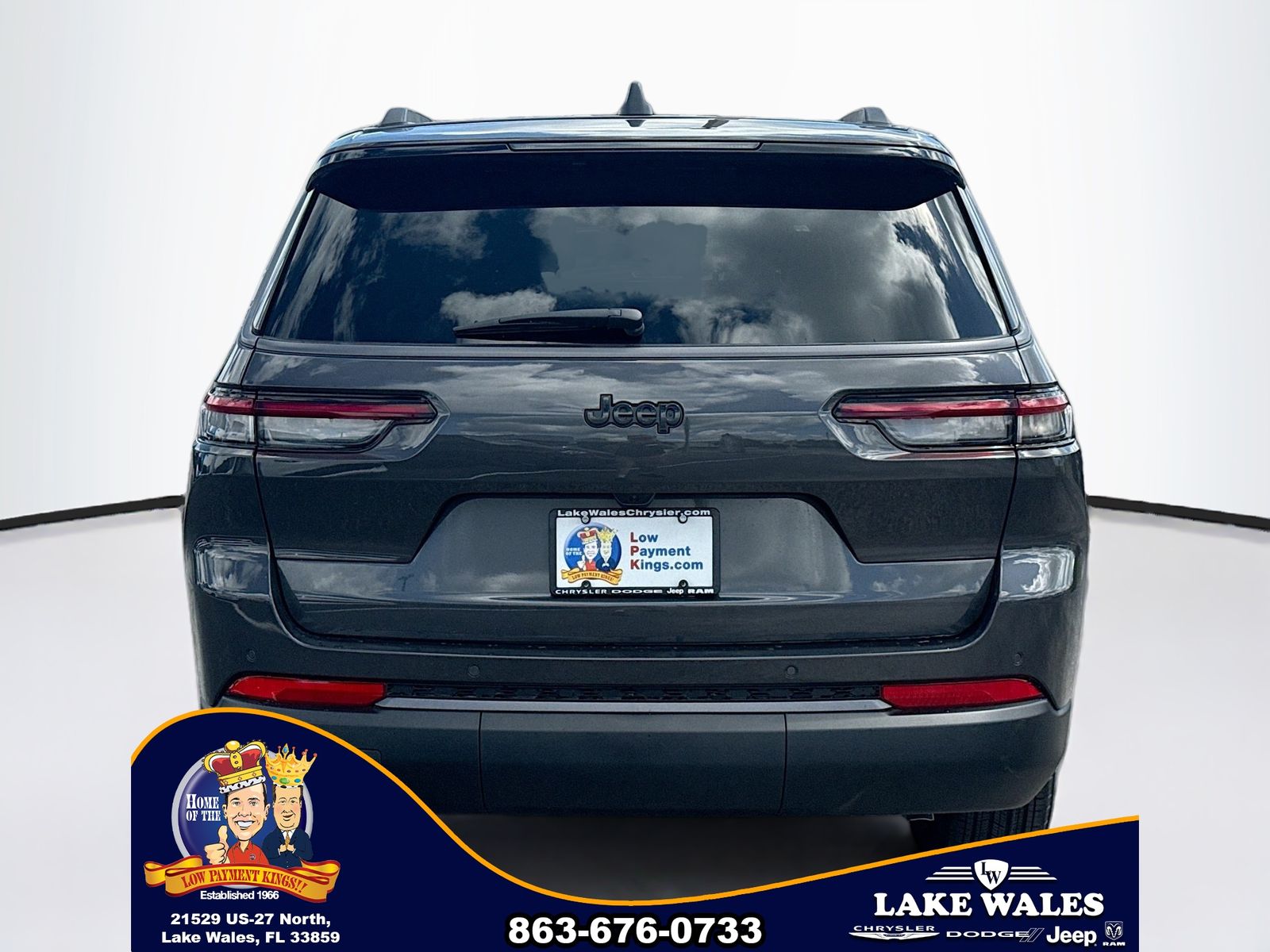 View vehicle photo 5