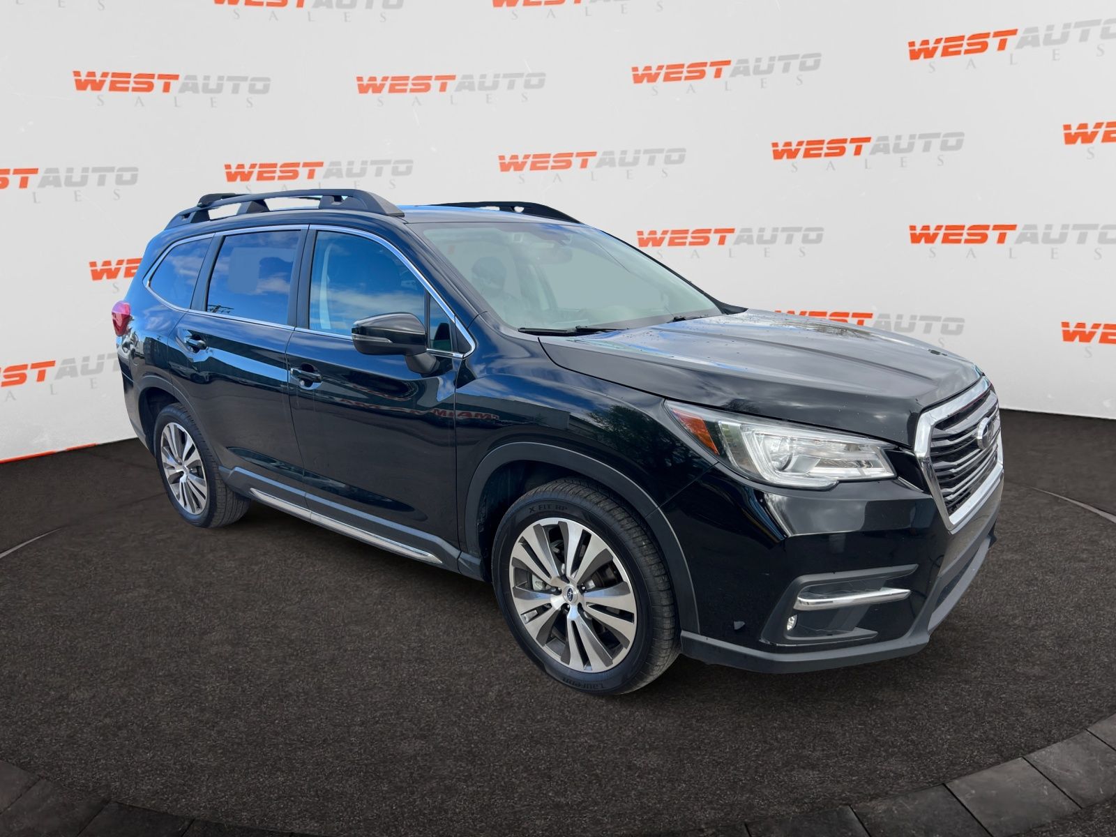 View vehicle photo 7