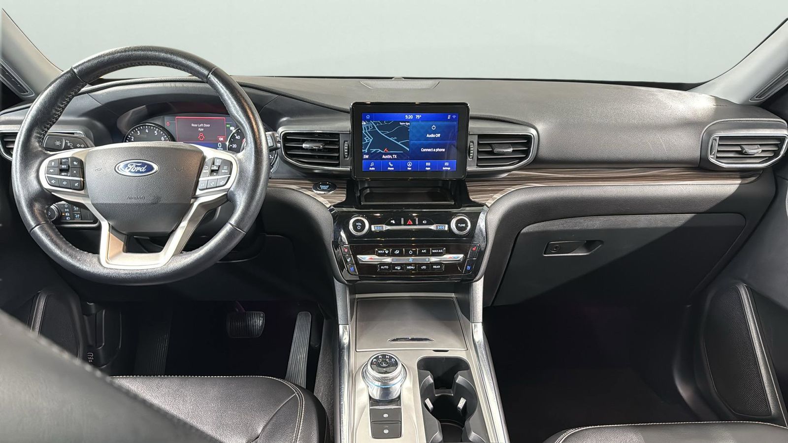 Used Car 2022 Ford Explorer  Limited For Sale Under $30,000 In Austin, Texas