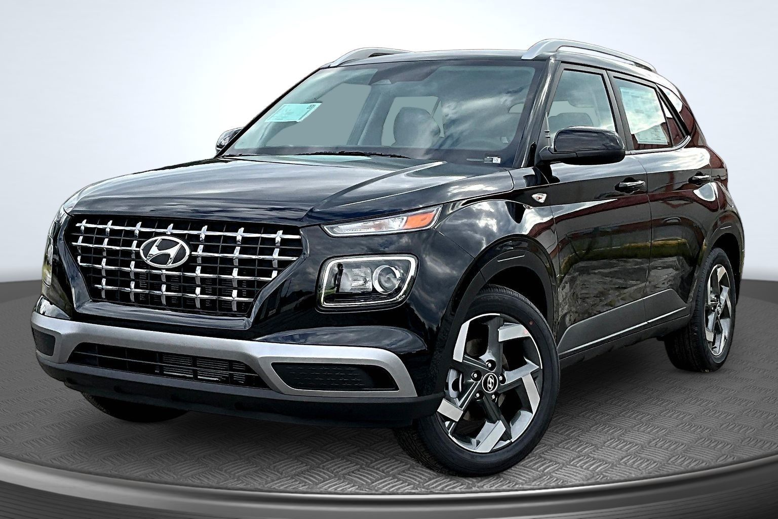 Onyx Black 2026 Hyundai Venue SUV / Crossover Front-Wheel Drive Continuously Variable Transmission