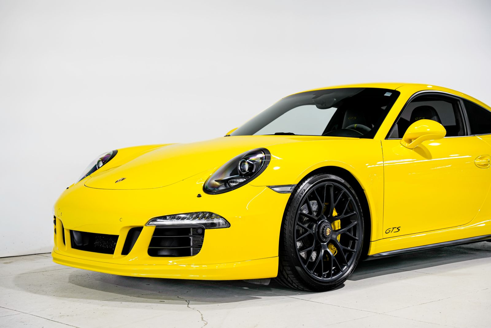2015 Porsche 911 Carrera GTS — photo 31