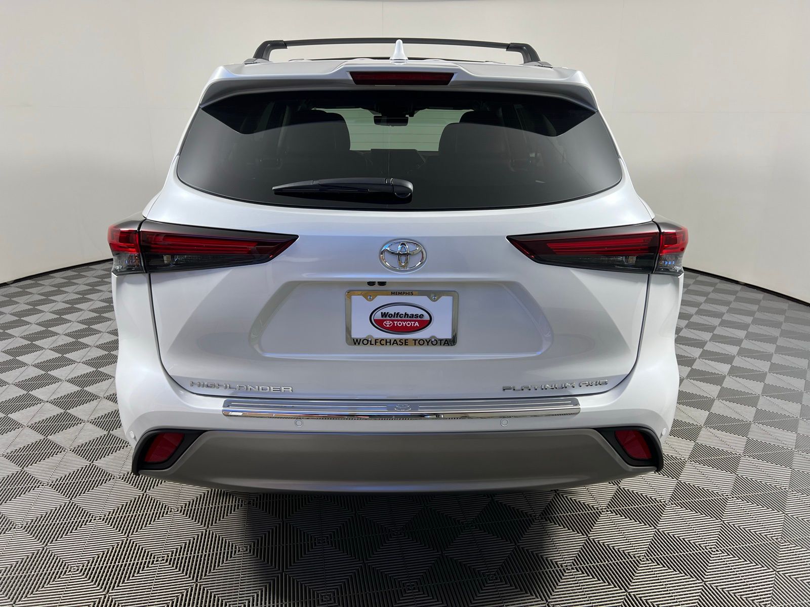 Thumbnail: 2025 Toyota Highlander - 6