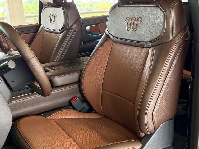 New 2027 Star White Metallic Tri-Coat Ford King Ranch image 27