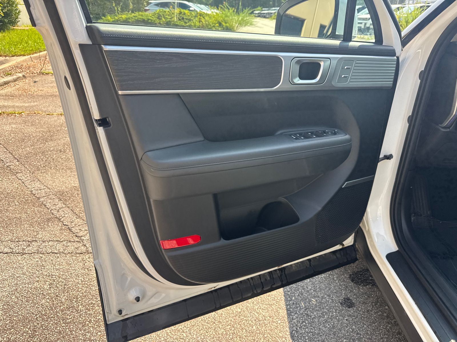 Used 2024 White Hyundai Limited image 10