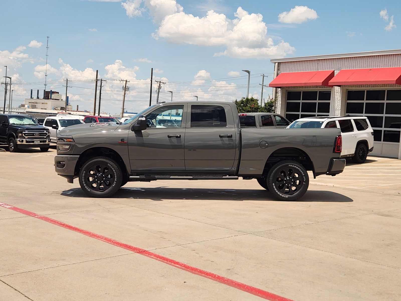 View vehicle photo 3