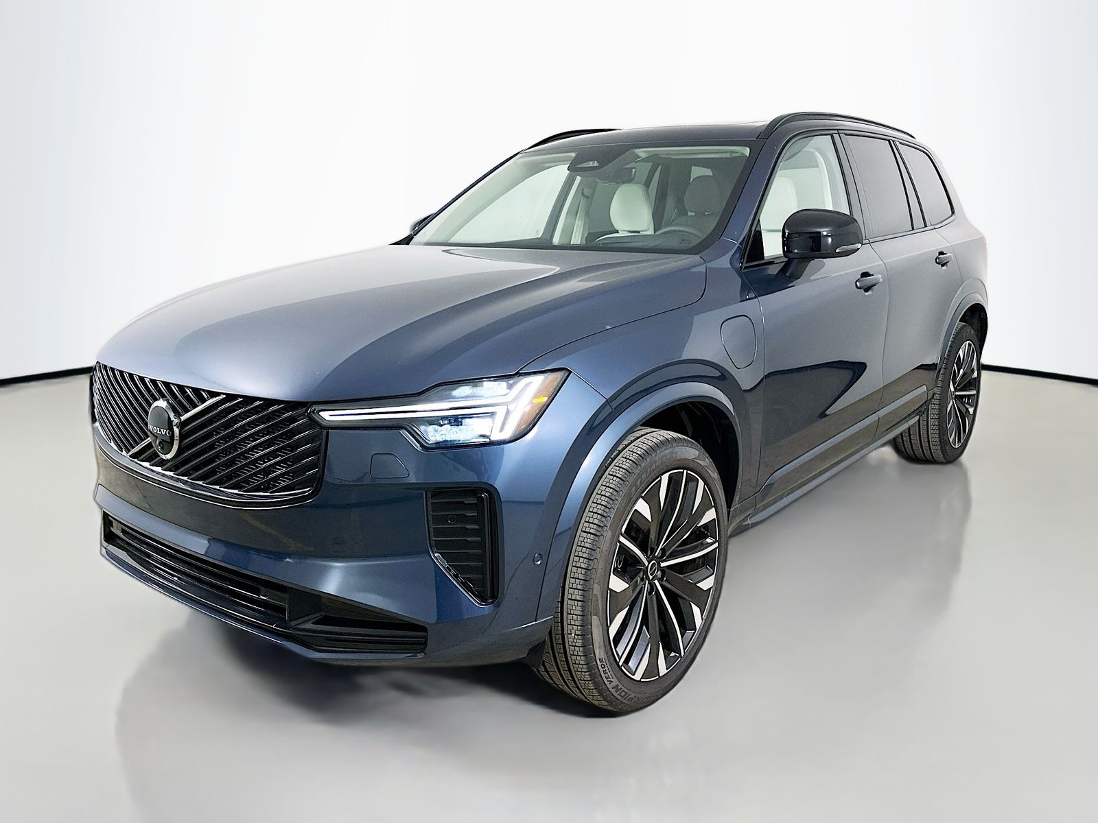 Denim Blue Metallic 2026 Volvo XC90 SUV / Crossover All-Wheel Drive Automatic