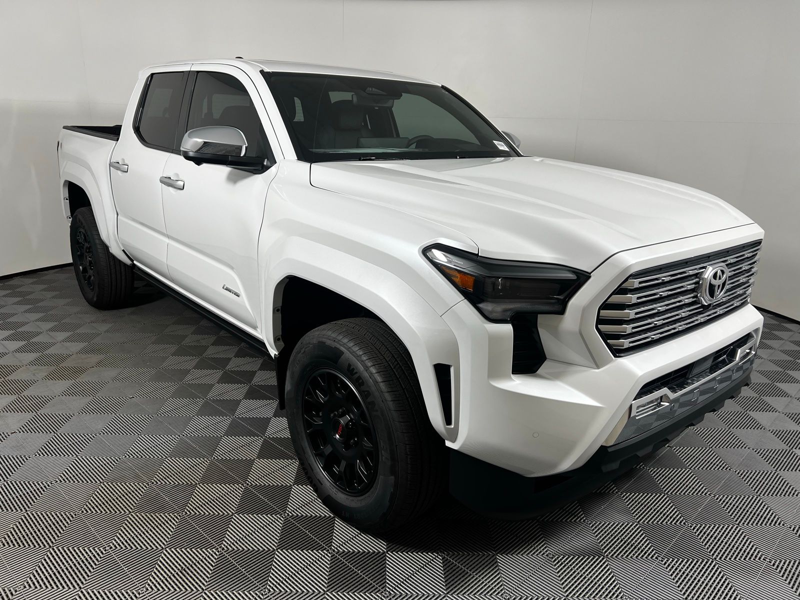 Thumbnail: 2025 Toyota Tacoma - 3