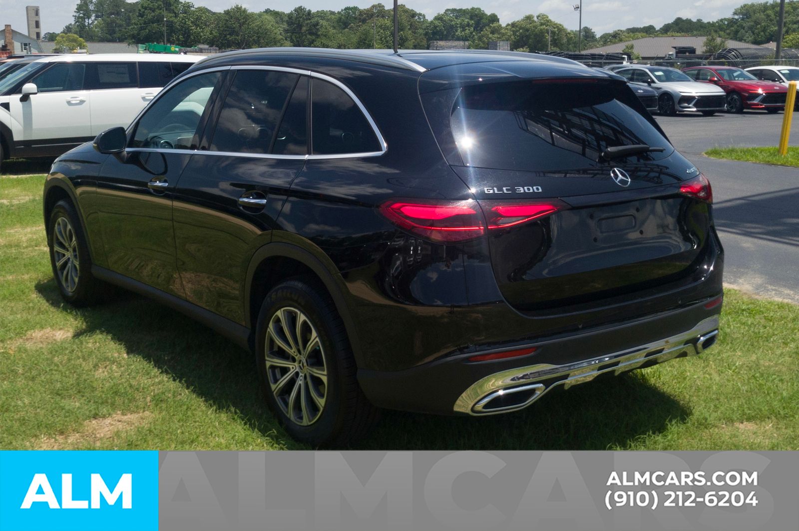 Used 2024 Black Mercedes-Benz GLC 300 image 11