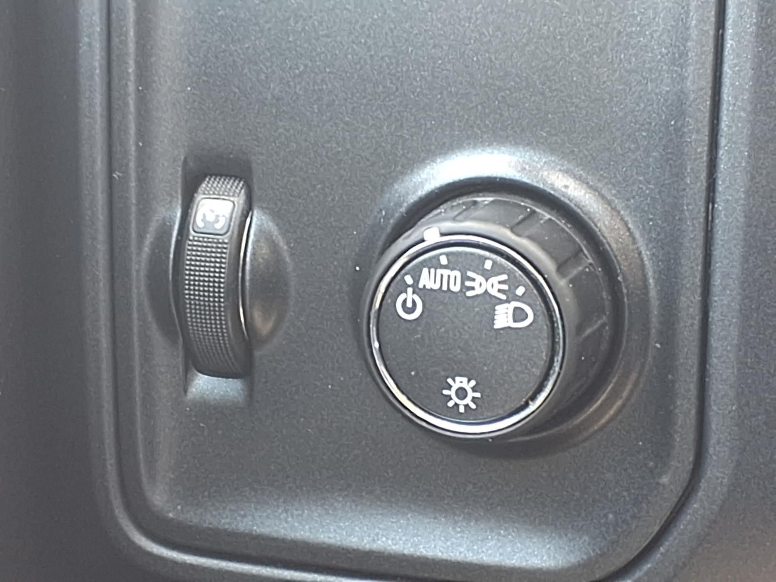 2018 GMC Sierra 1500 Base White at North Houston Mitsubishi