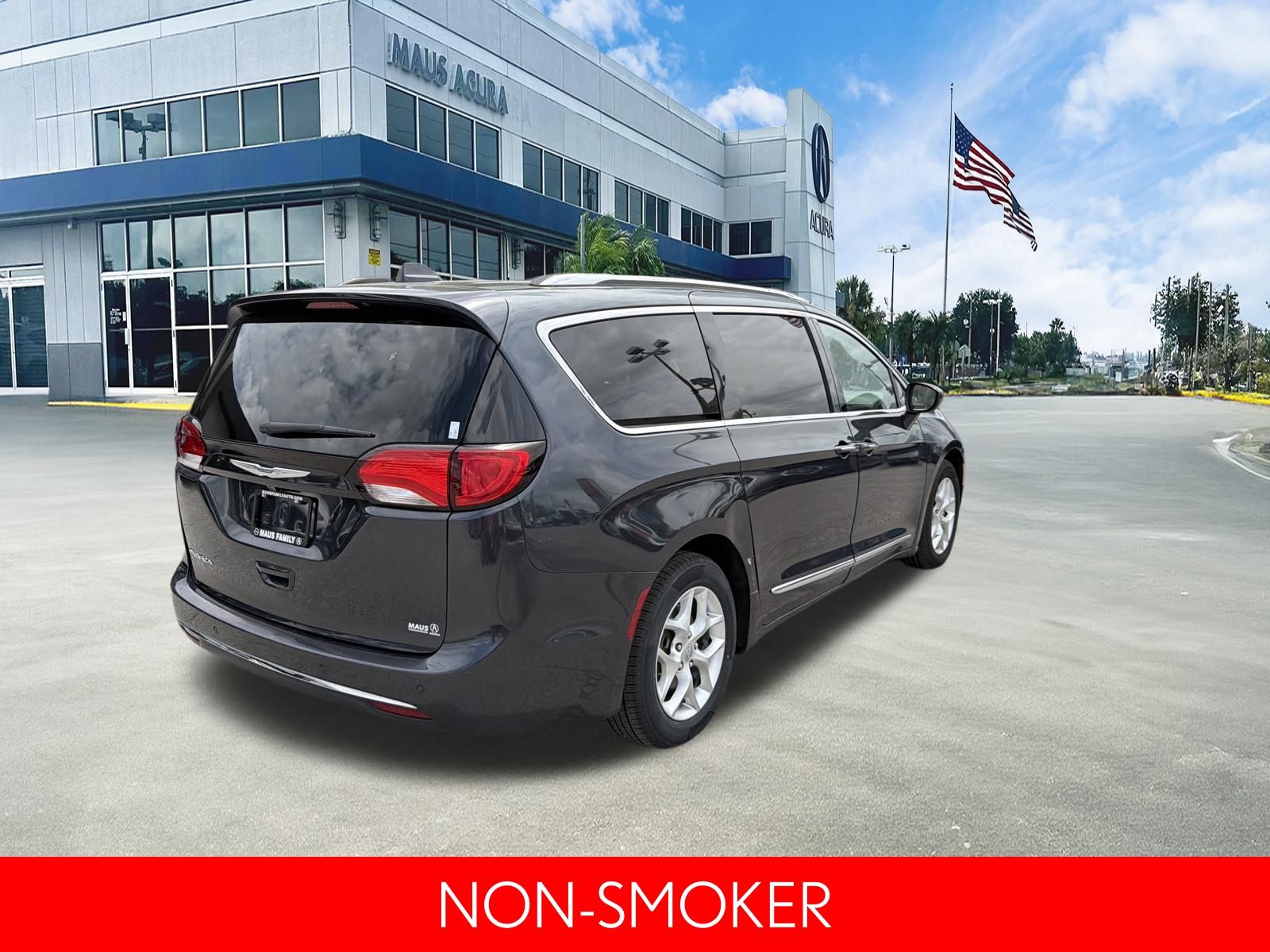 Used 2020 Chrysler Pacifica Touring L 4D Passenger Van