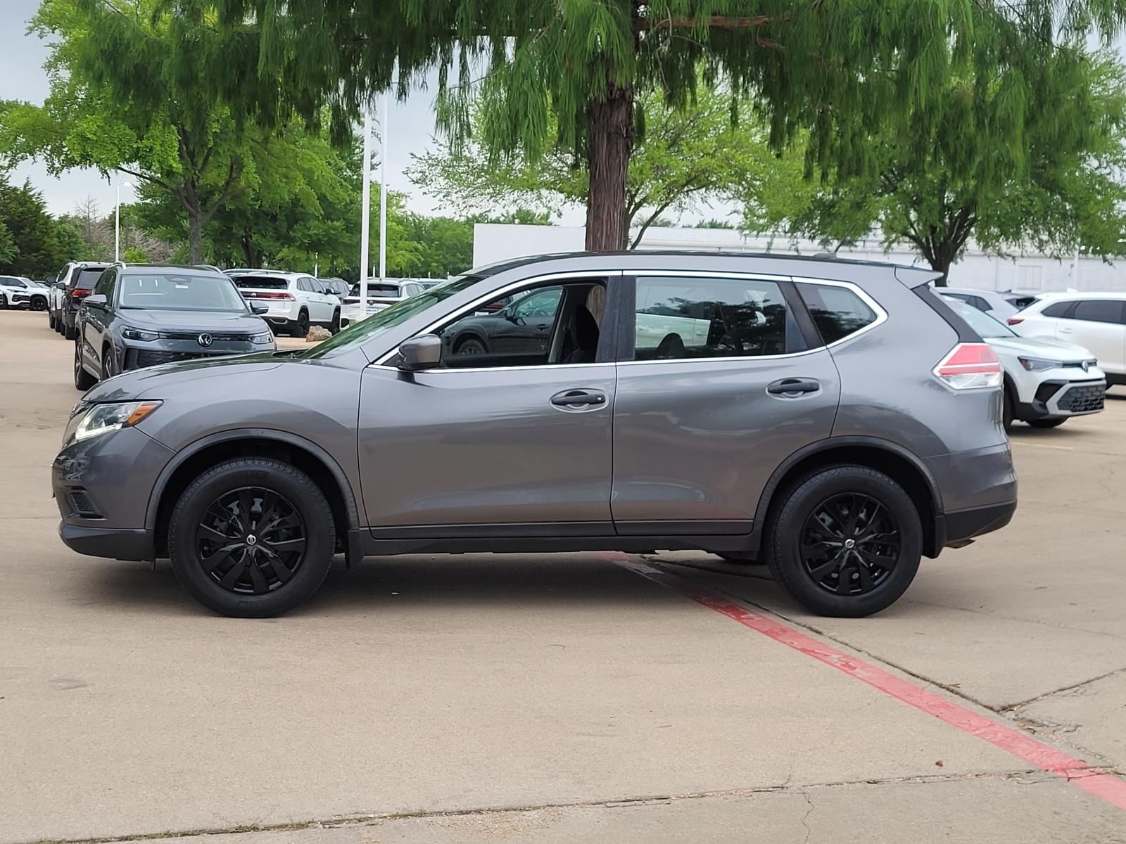 used 2016 Nissan Rogue car, priced at $9,750