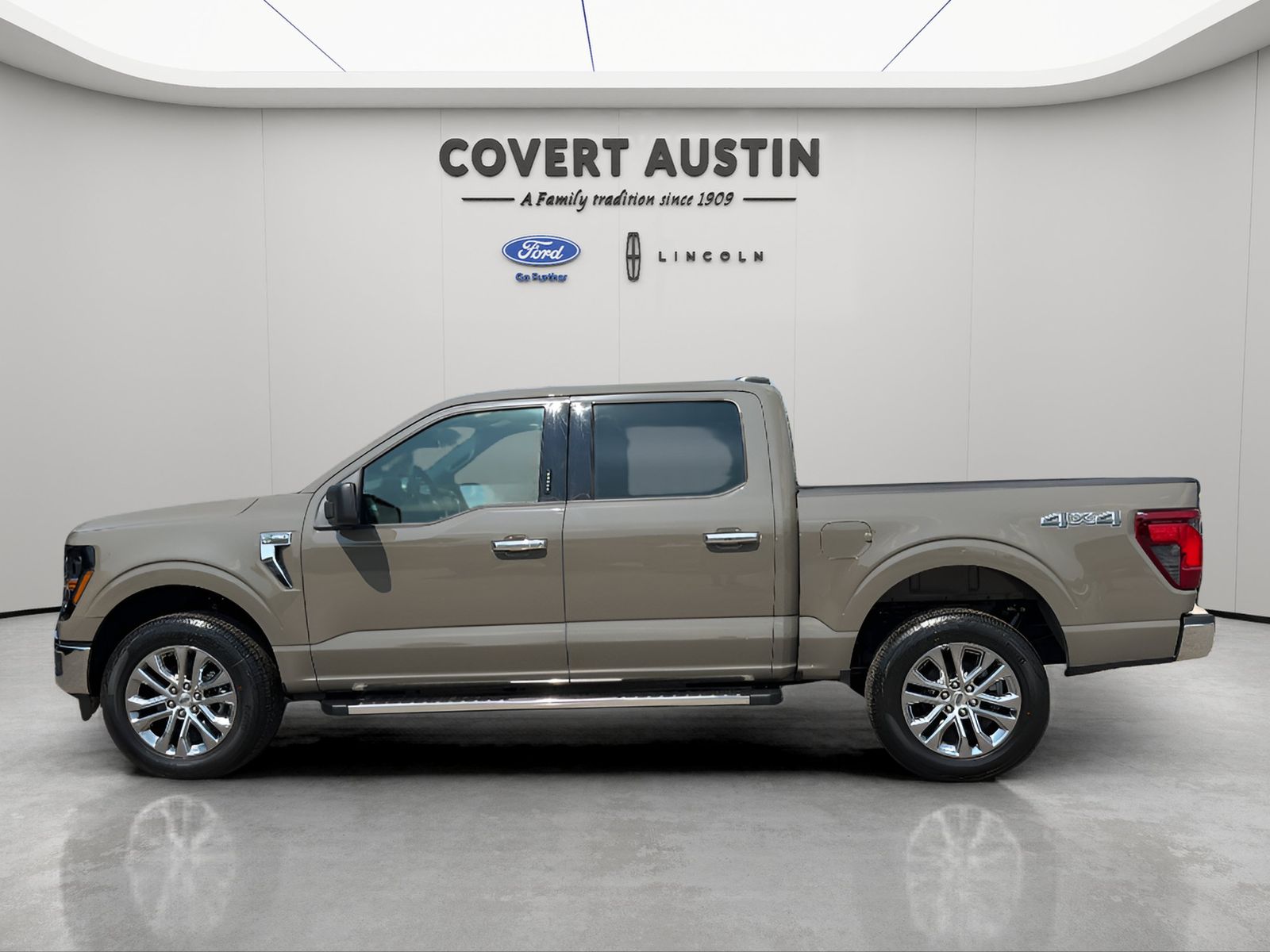Certified Used 2026 Gray Ford XLT image 2