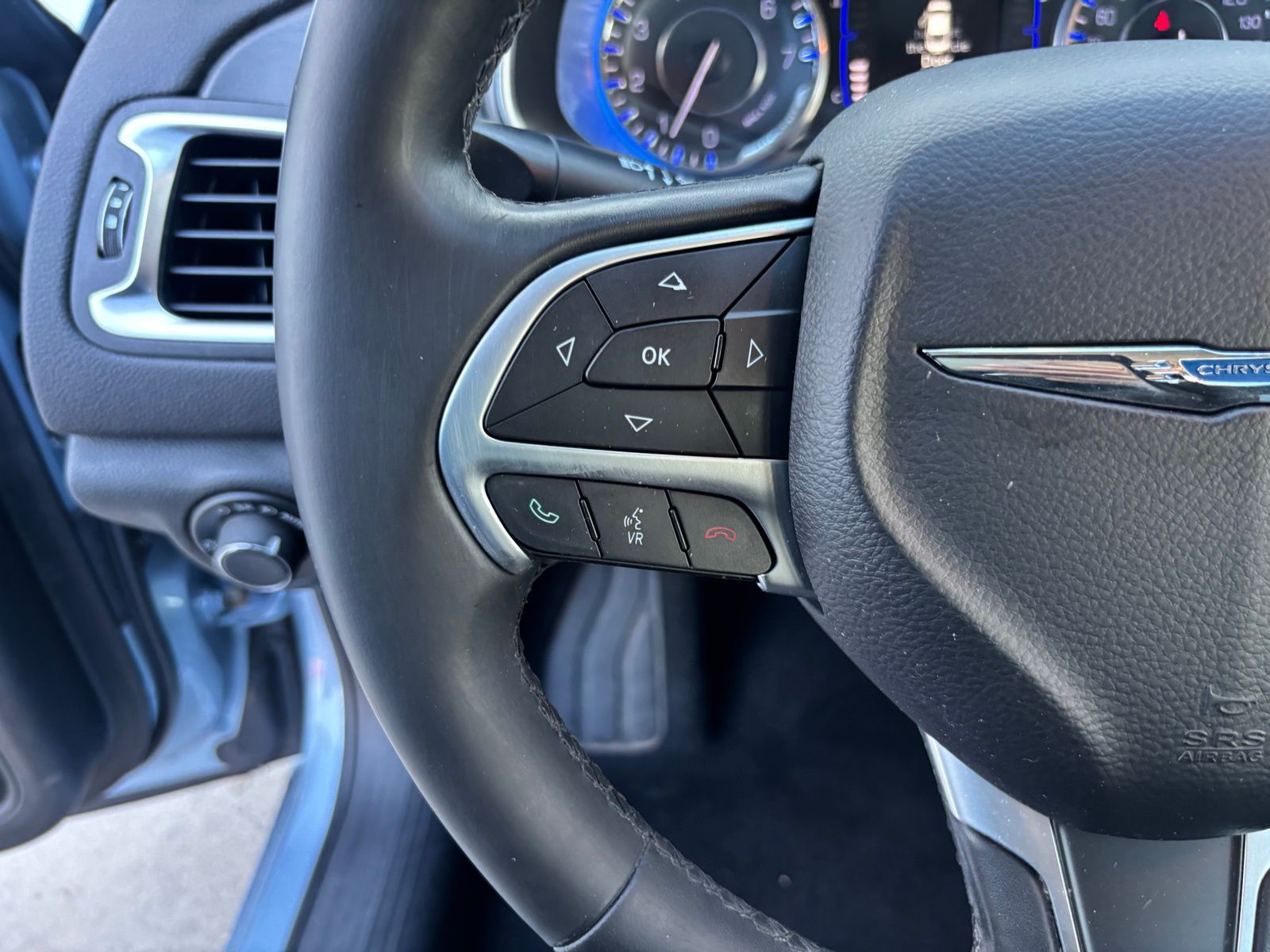 Used Car 2015 Chrysler 200  Limited For Sale Under $10,000 In Austin, Texas