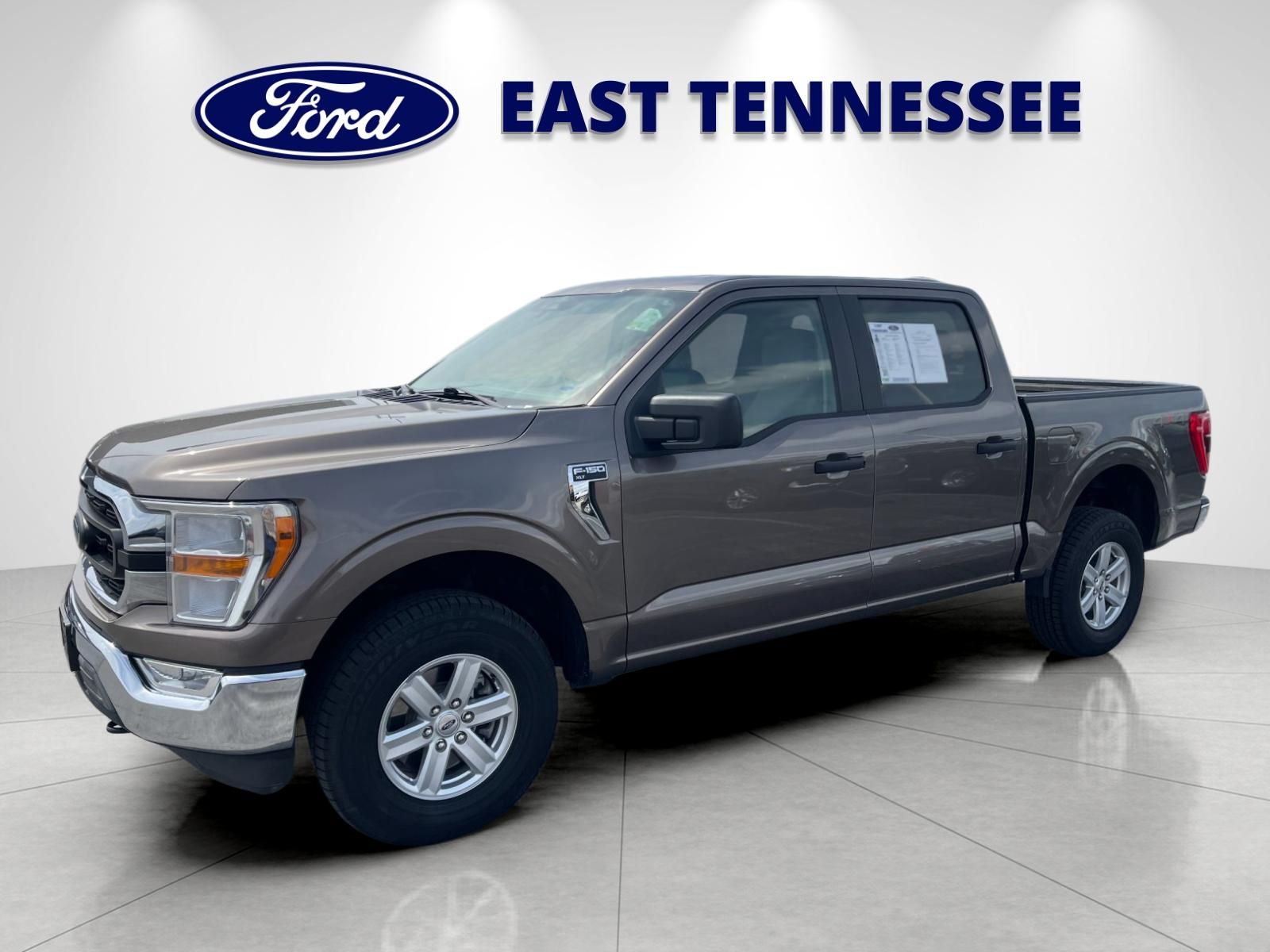 View vehicle photo 7