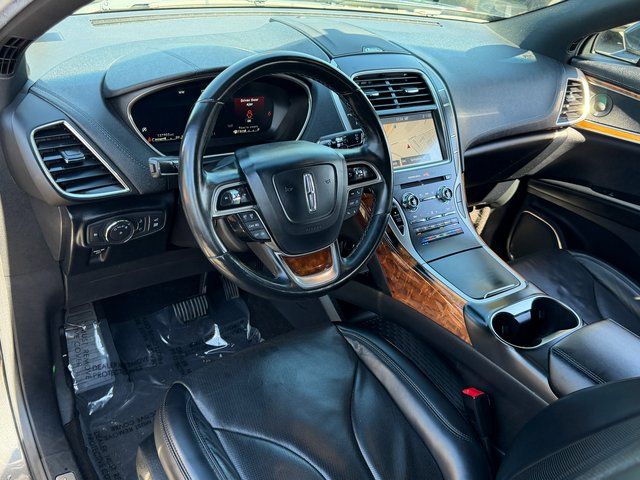 Used 2020 Magnetic Gray Lincoln Reserve image 31