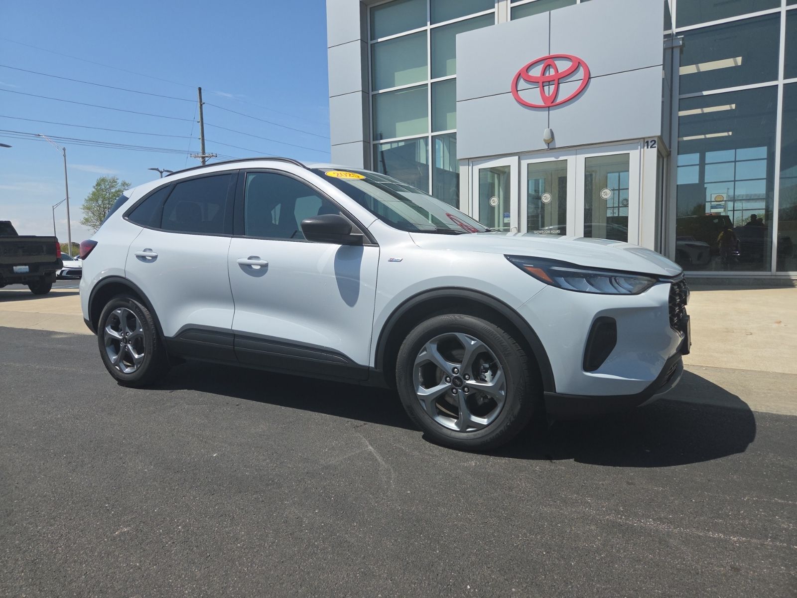 used 2025 Ford Escape car, priced at $22,222