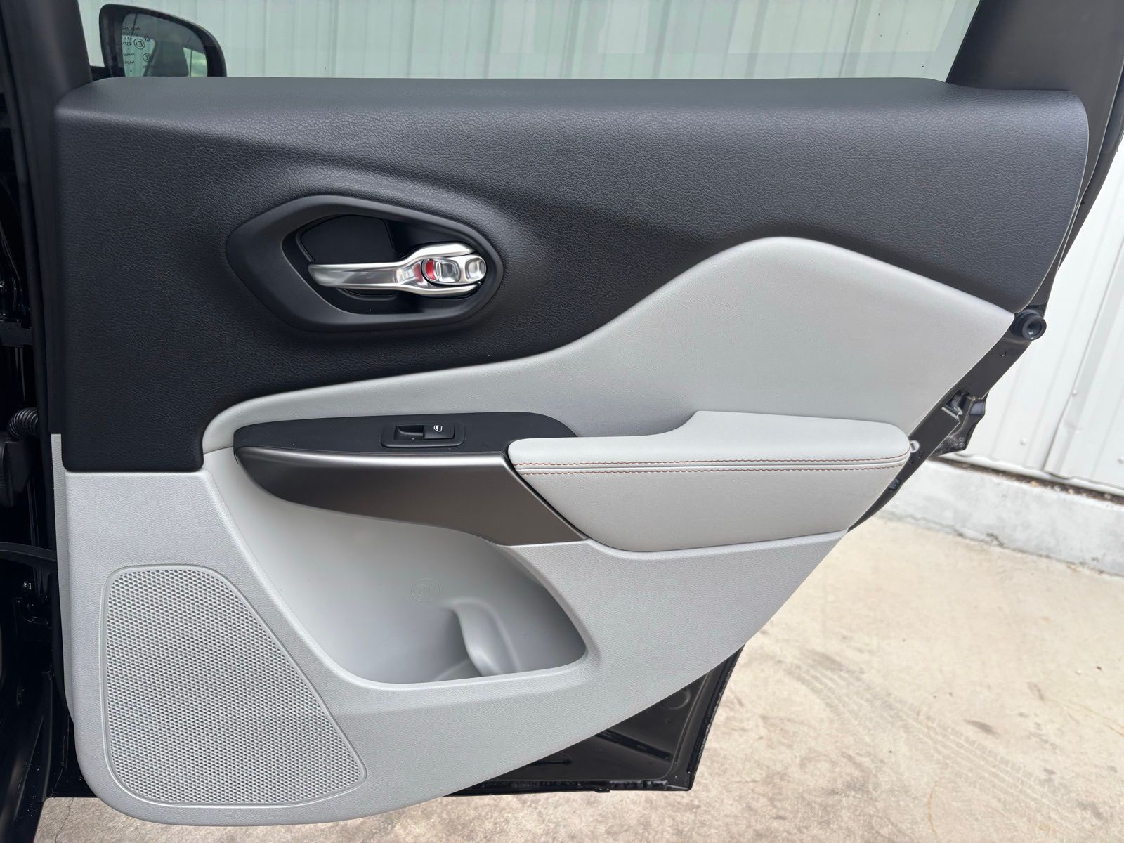 Used Car 2019 Jeep Cherokee  Limited For Sale Under $20,000 In Austin, Texas