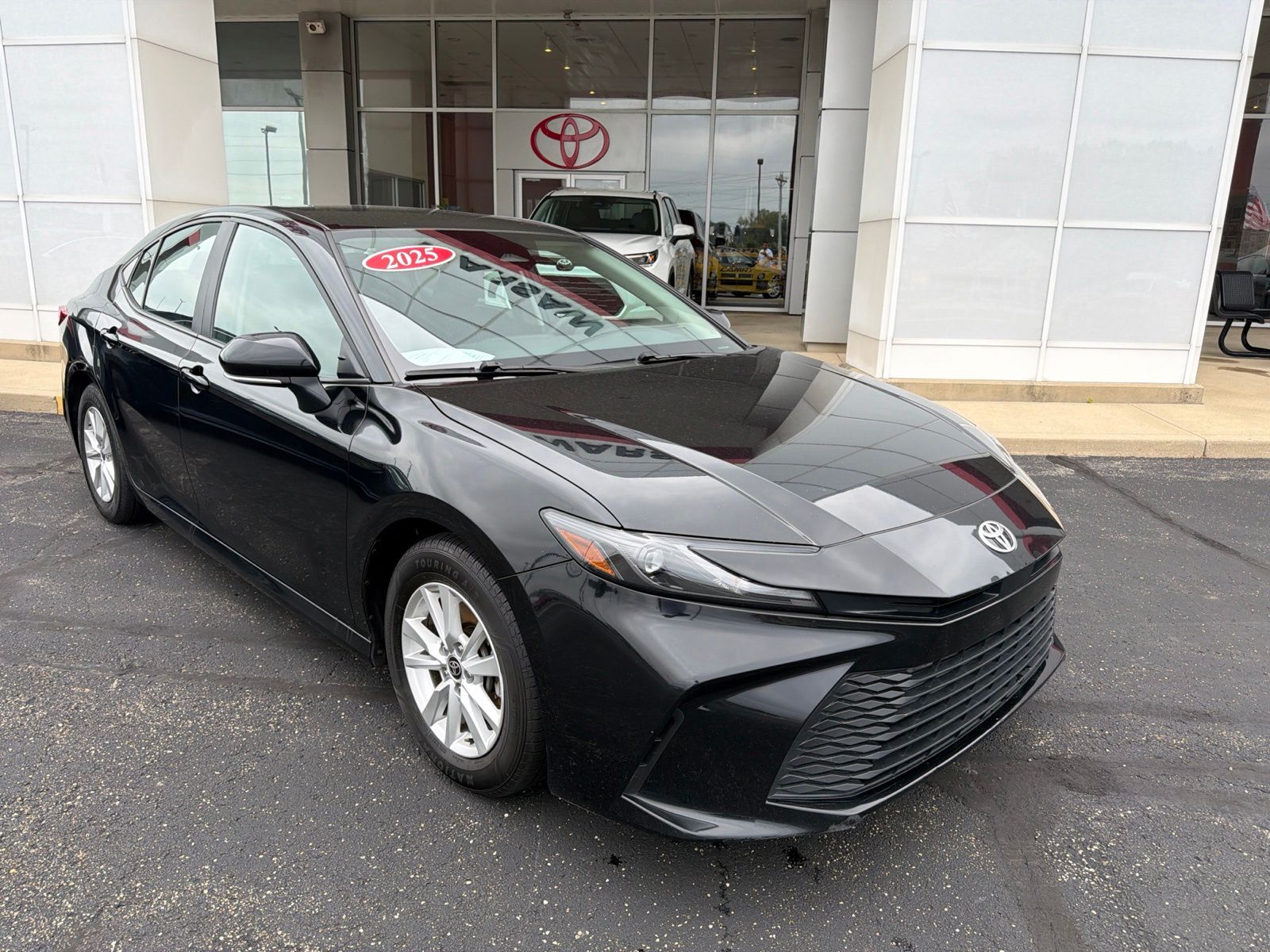 2025 Toyota Camry LE FWD