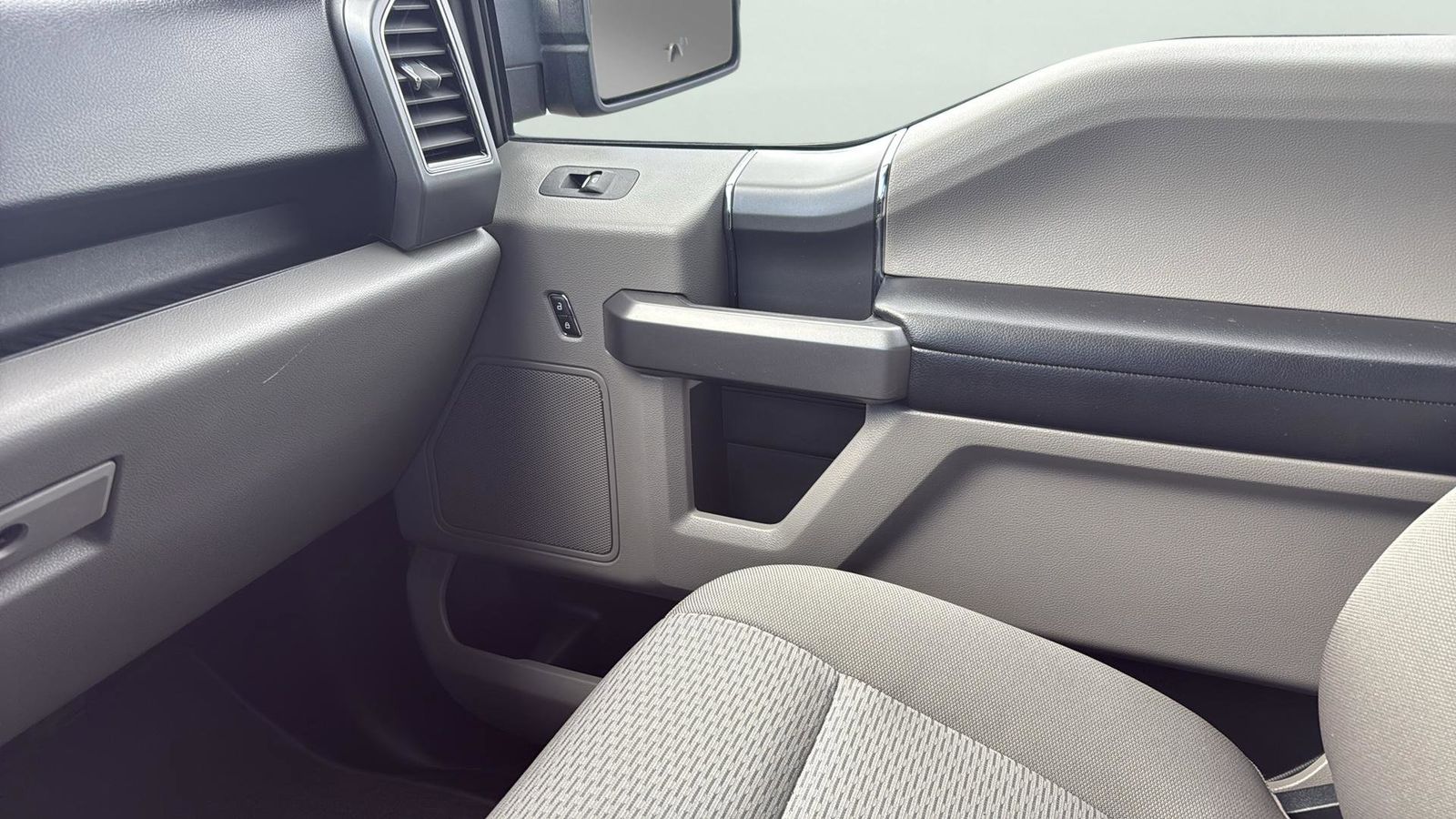 Used Car 2020 Ford F-150  Xlt For Sale Under $30,000 In Austin, Texas
