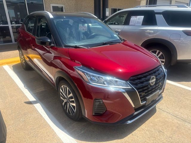 Red (Scarlet Ember Tintcoat/Super Black) 2023 Nissan Kicks SUV / Crossover Front-Wheel Drive Continuously Variable Transmission