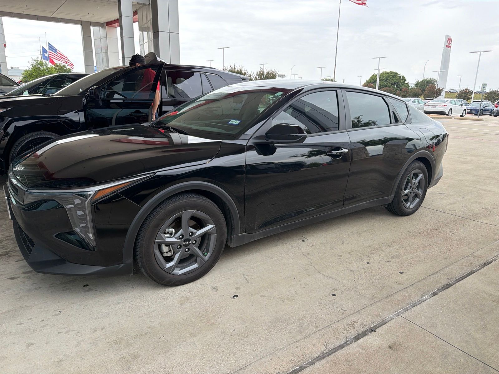 Aurora Black Pearl 2026 Kia K4 Sedan Front-Wheel Drive Continuously Variable Transmission