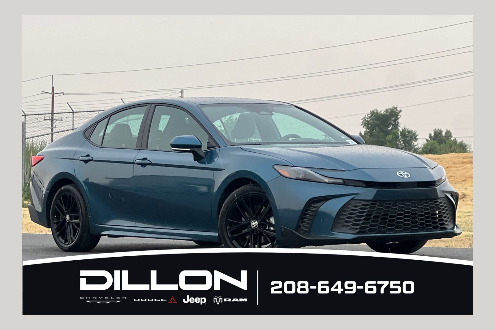 2025 Toyota Camry SE FWD