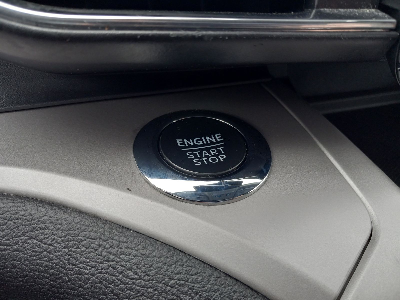 2023 Ford Explorer image 26